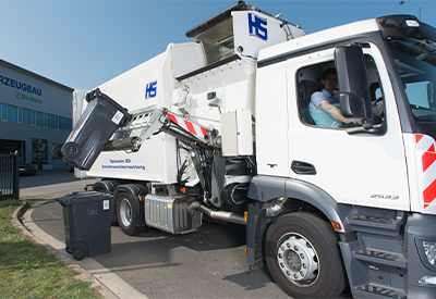 Mit modernen Fahrassistenzsystemen, wie dem Unterlaufschutz von ViSy können Gefahren bei der Müllentsorgung zuverlässig beseitigt werden.